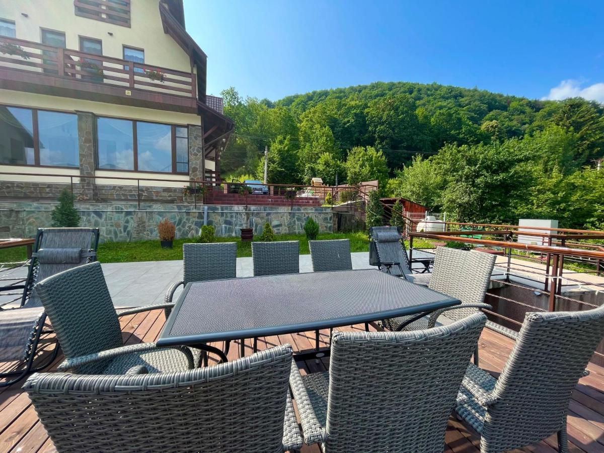 Villa Art Of Harmony Piatra Neamţ Exterior foto