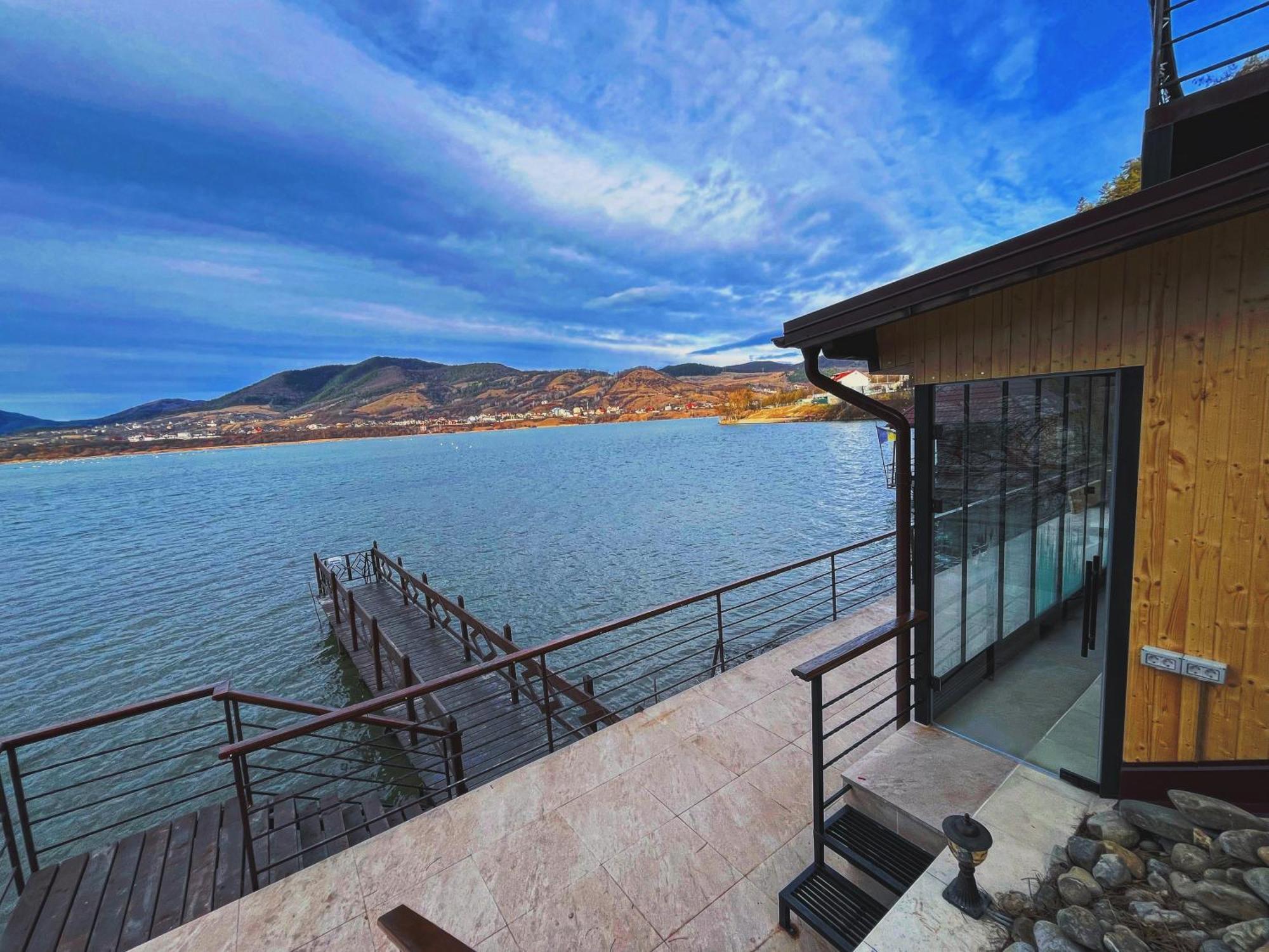 Villa Art Of Harmony Piatra Neamţ Exterior foto