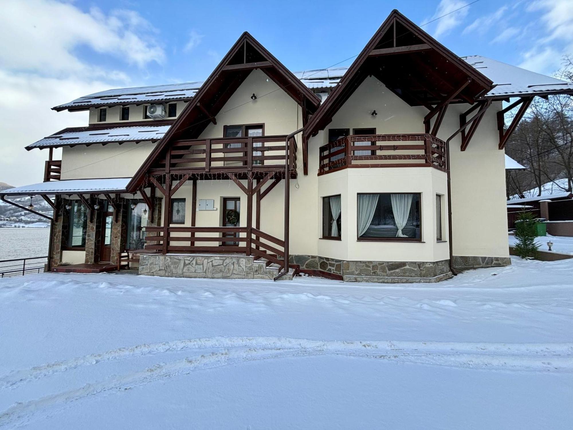 Villa Art Of Harmony Piatra Neamţ Exterior foto