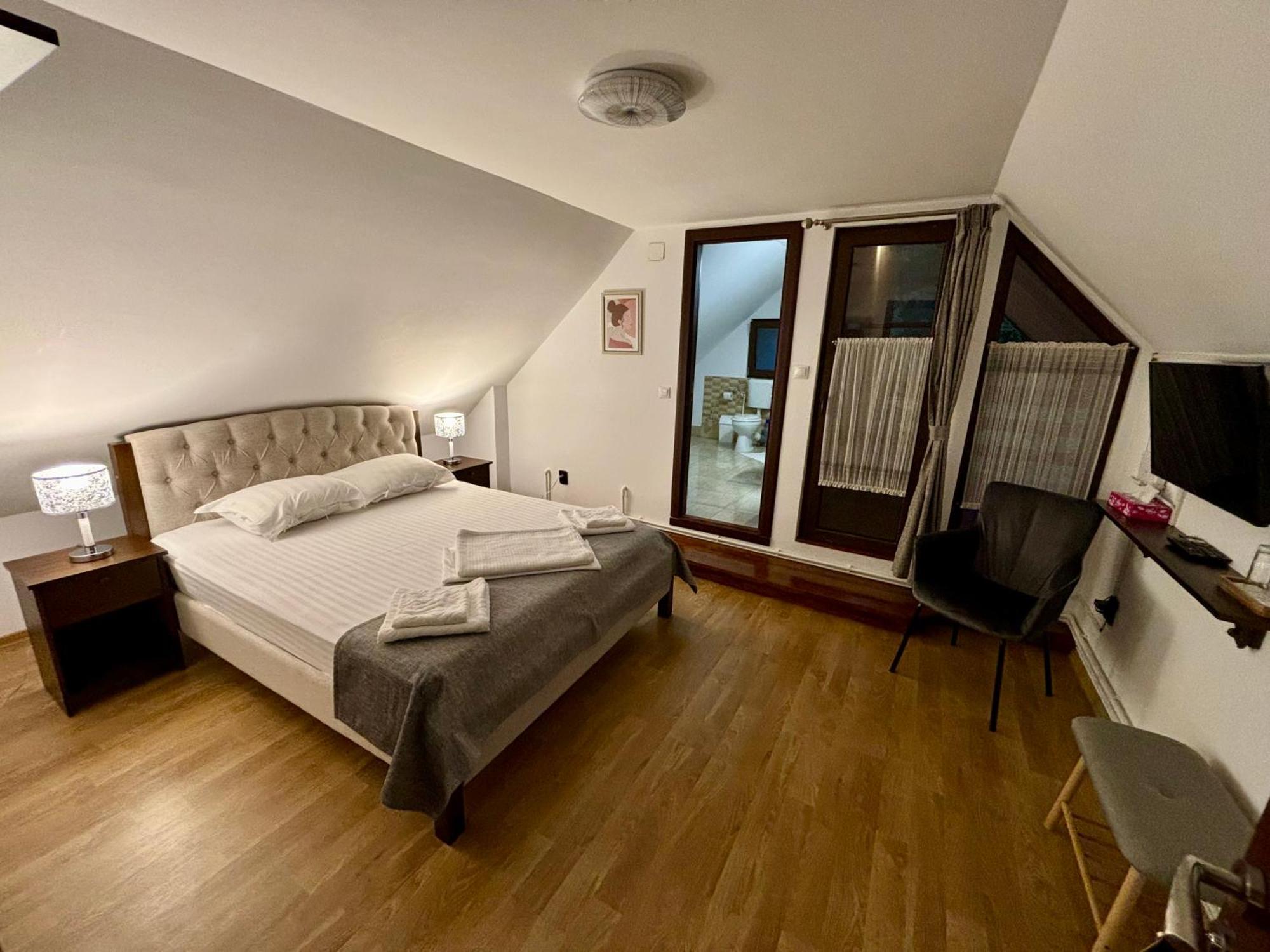 Villa Art Of Harmony Piatra Neamţ Exterior foto