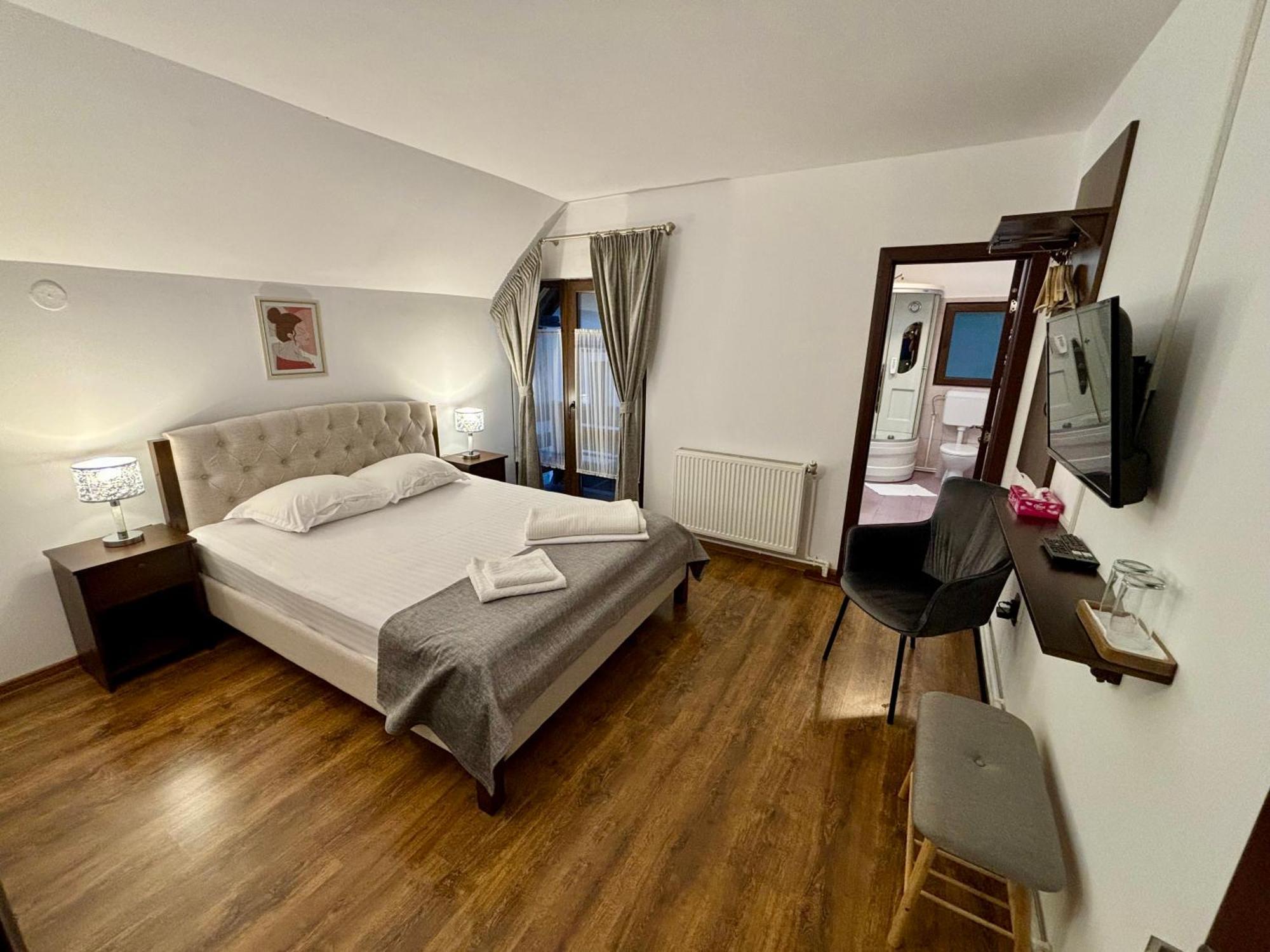 Villa Art Of Harmony Piatra Neamţ Exterior foto